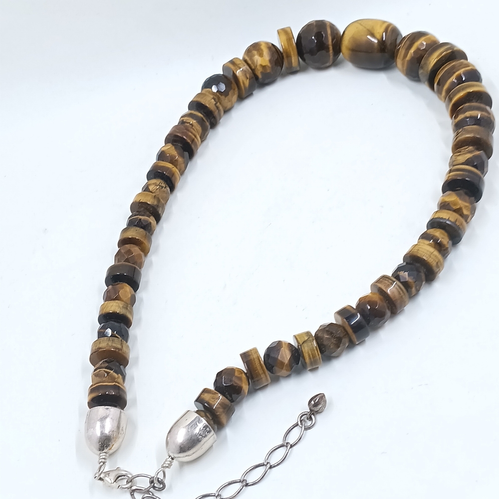 Elegant Brown Beaded Necklace
